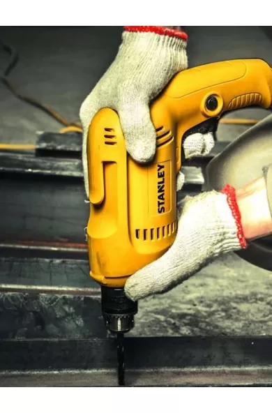 Stanley Rotary Drill 550W 10mm With Keyless Chuck