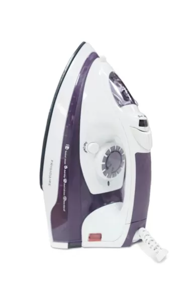 Frigidaire Steam Iron Ceramic soleplate - 1800 W